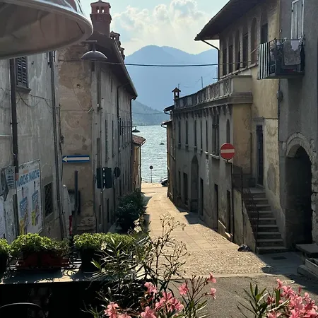 Tosini's Sale Marasino